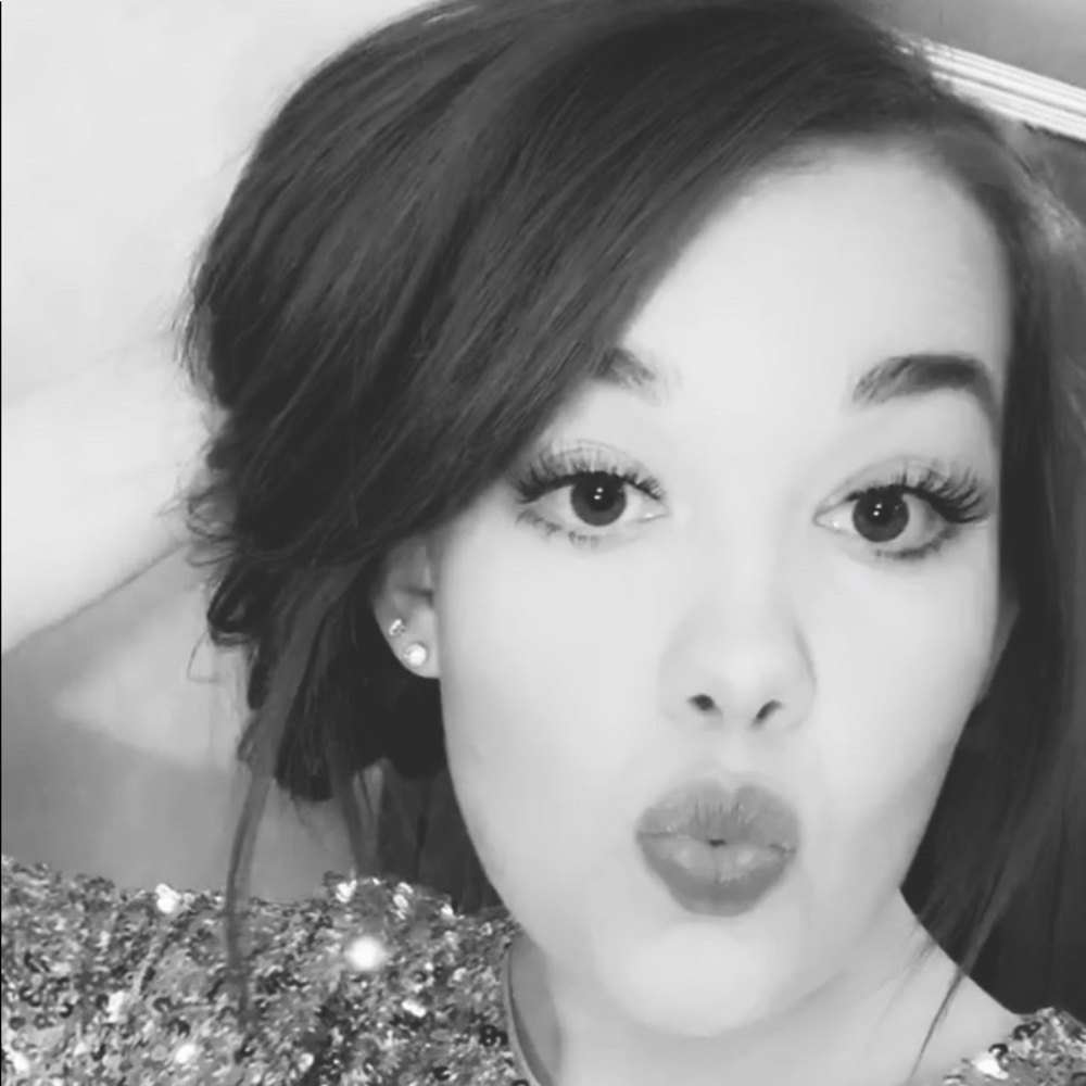 Meet your Posher, Kaitlyn